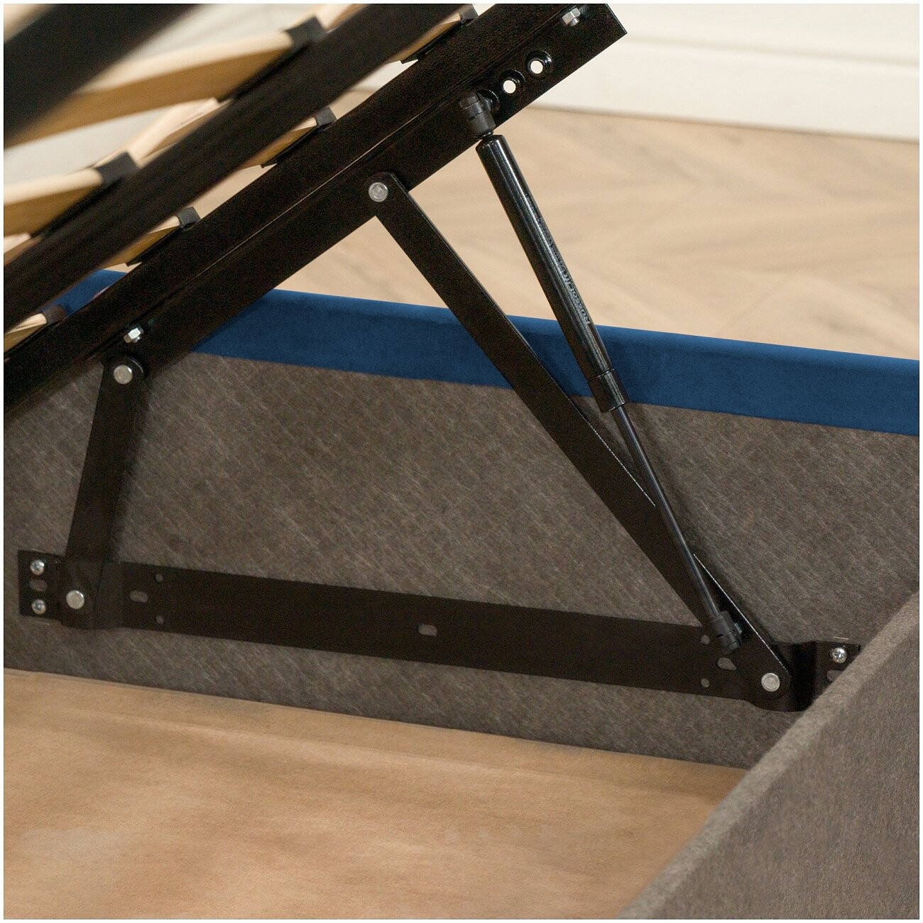 Кровать двуспальная с подъемным механизмом и ящиком для белья 160х200 капри "Альба" - изображение 9