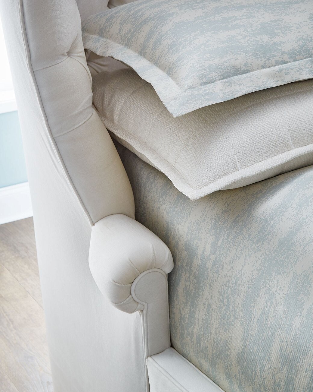 Кровать двуспальная с мягкой спинкой 160х200 белая Antoinette - изображение 2