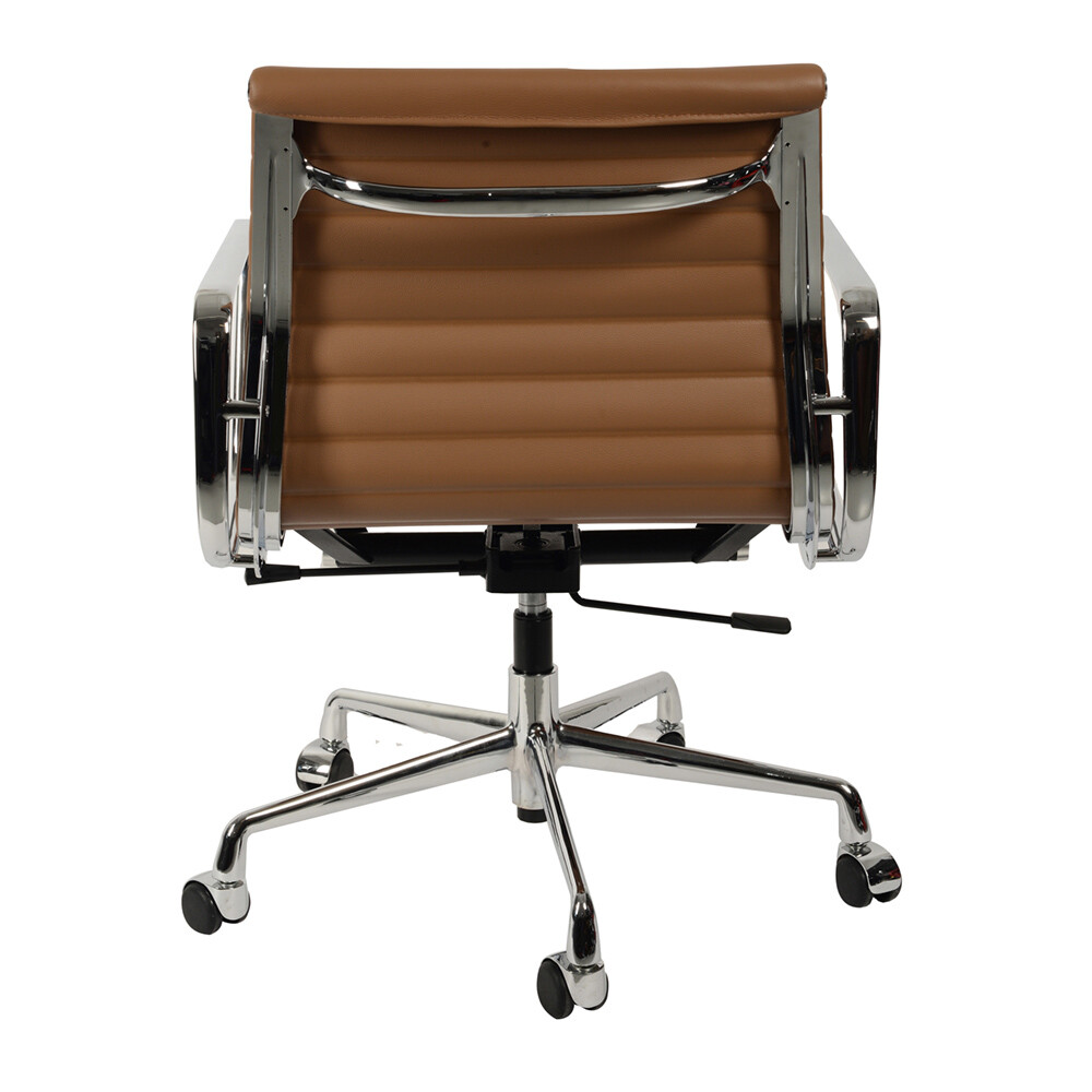 Кресло Eames Style коричневая кожа