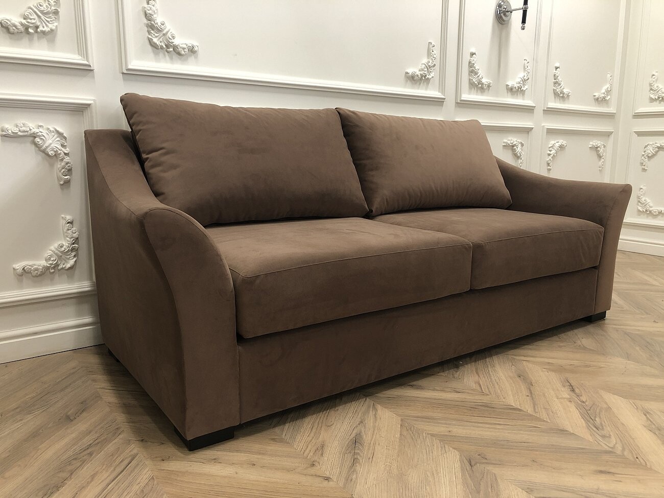 Диван Toby трехместный прямой коричневый - изображение 4