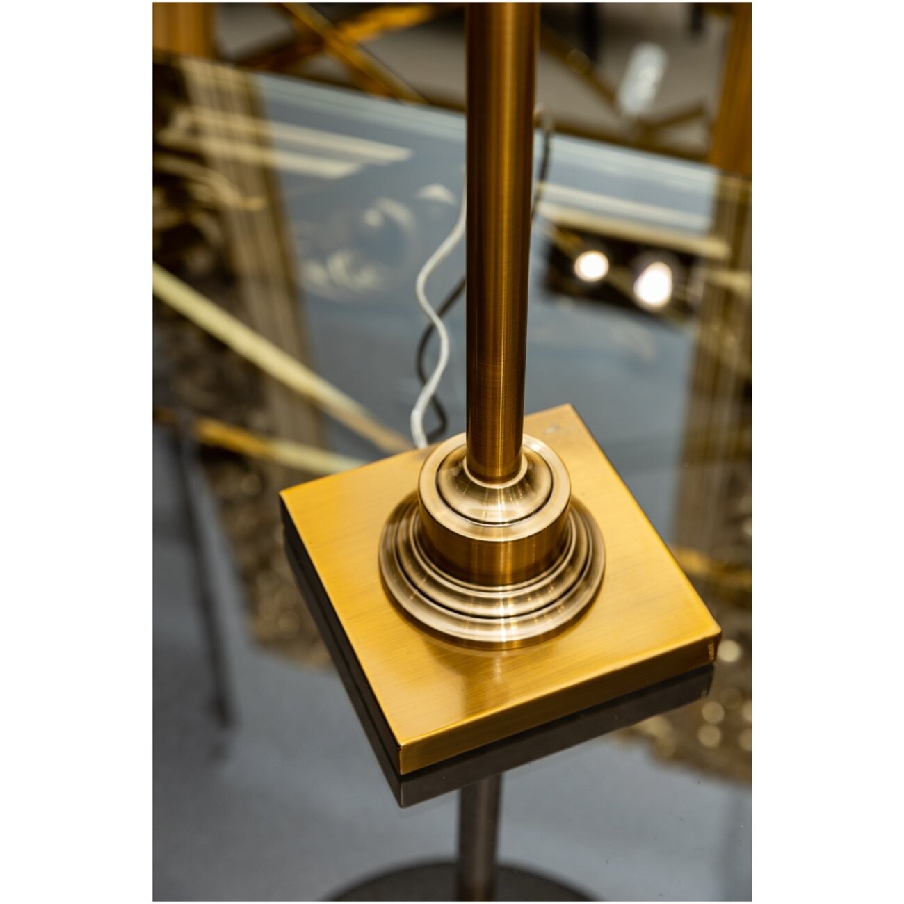 Настольная лампа Library Accent - изображение 5