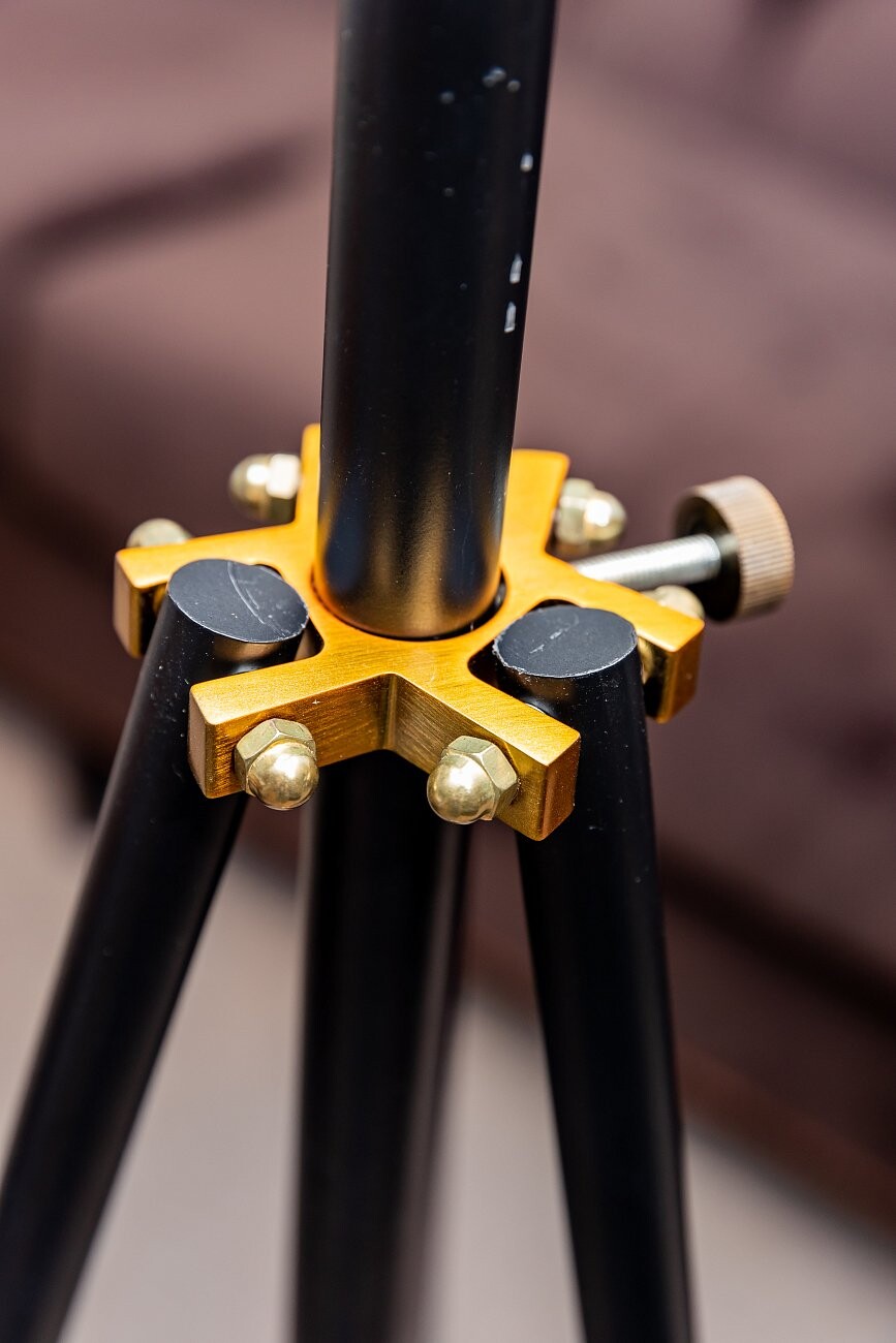 Напольный светильник Transitional Functional Tripod - изображение 6