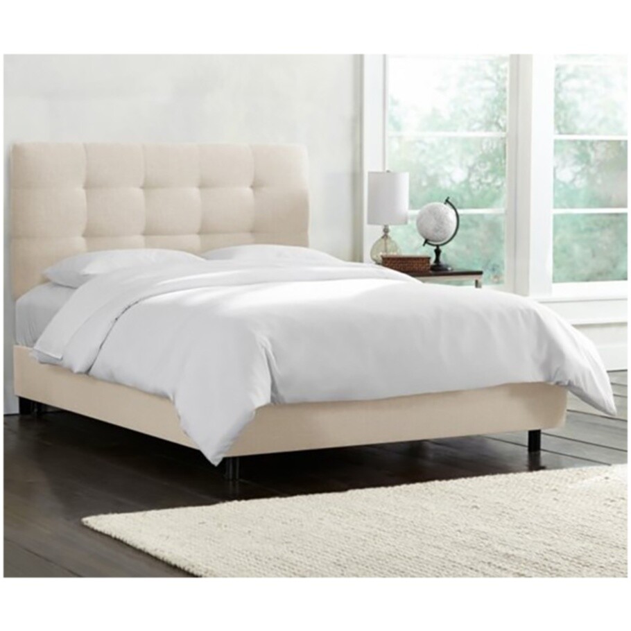 Кровать двуспальная белая с мягкой спинкой