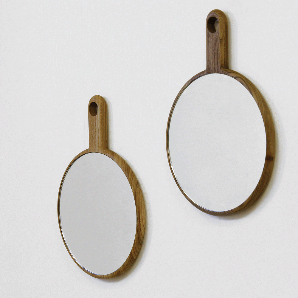 Зеркало настенное деревянное с ручкой Bosco
