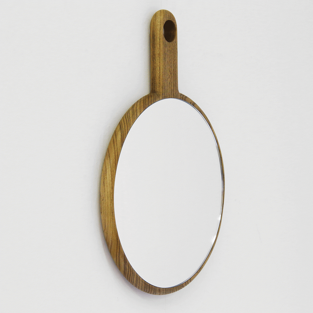 Зеркало настенное деревянное с ручкой Bosco