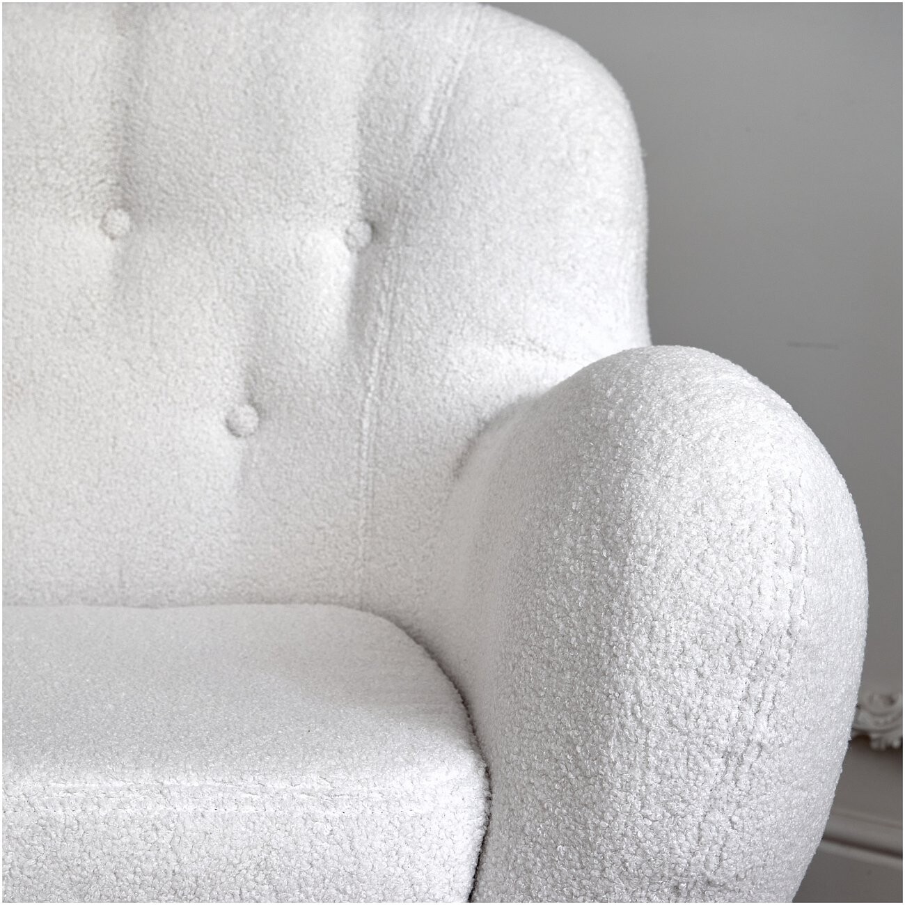 Кресло с мягкими подлокотниками меховое "Релакс", белое - изображение 7