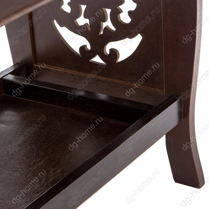 Журнальный столик деревянный с резьбой и полкой 90 см Diana oak