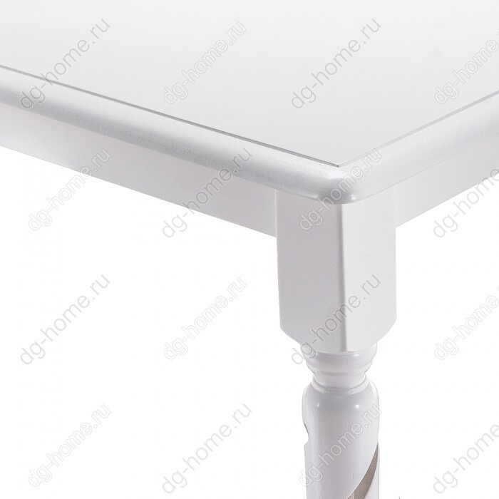 Журнальный столик белый с фигурными ножками 105 см Marco white