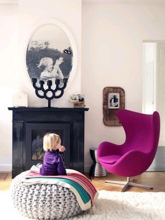 Кресло-яйцо с мягкими подлокотниками малиновое Egg Chair - изображение 4