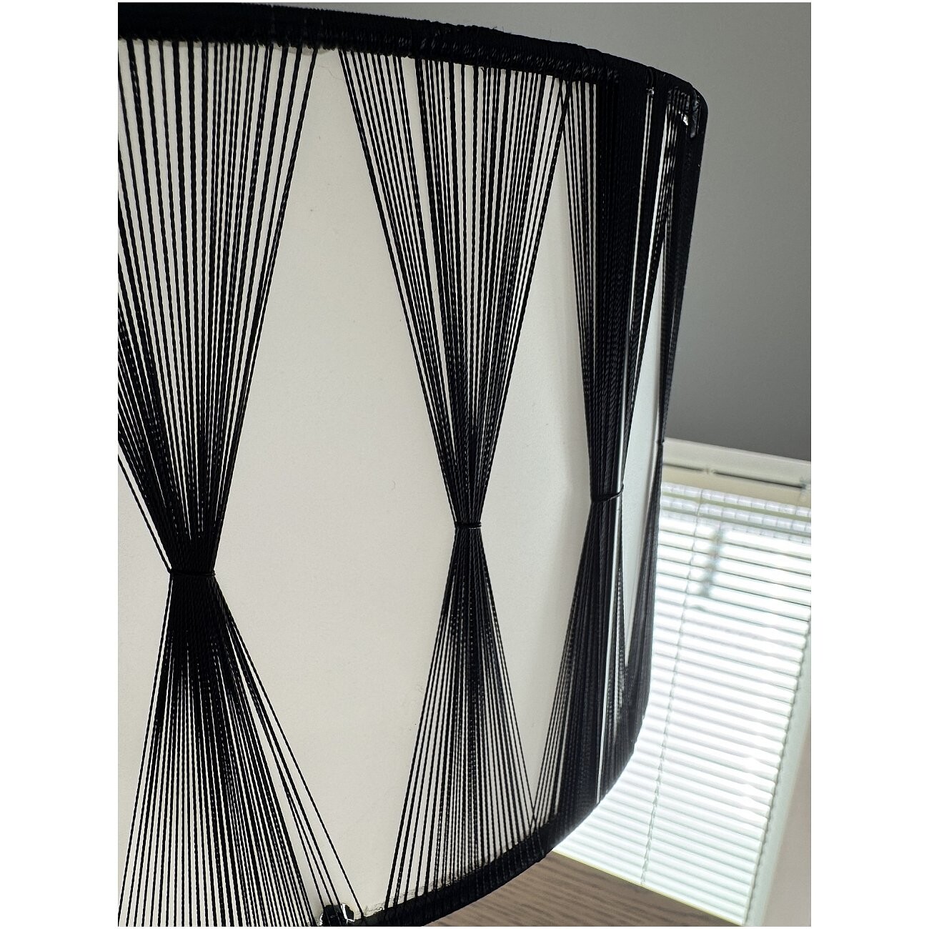 Настольная лампа торшер с абажуром Lattica - изображение 5