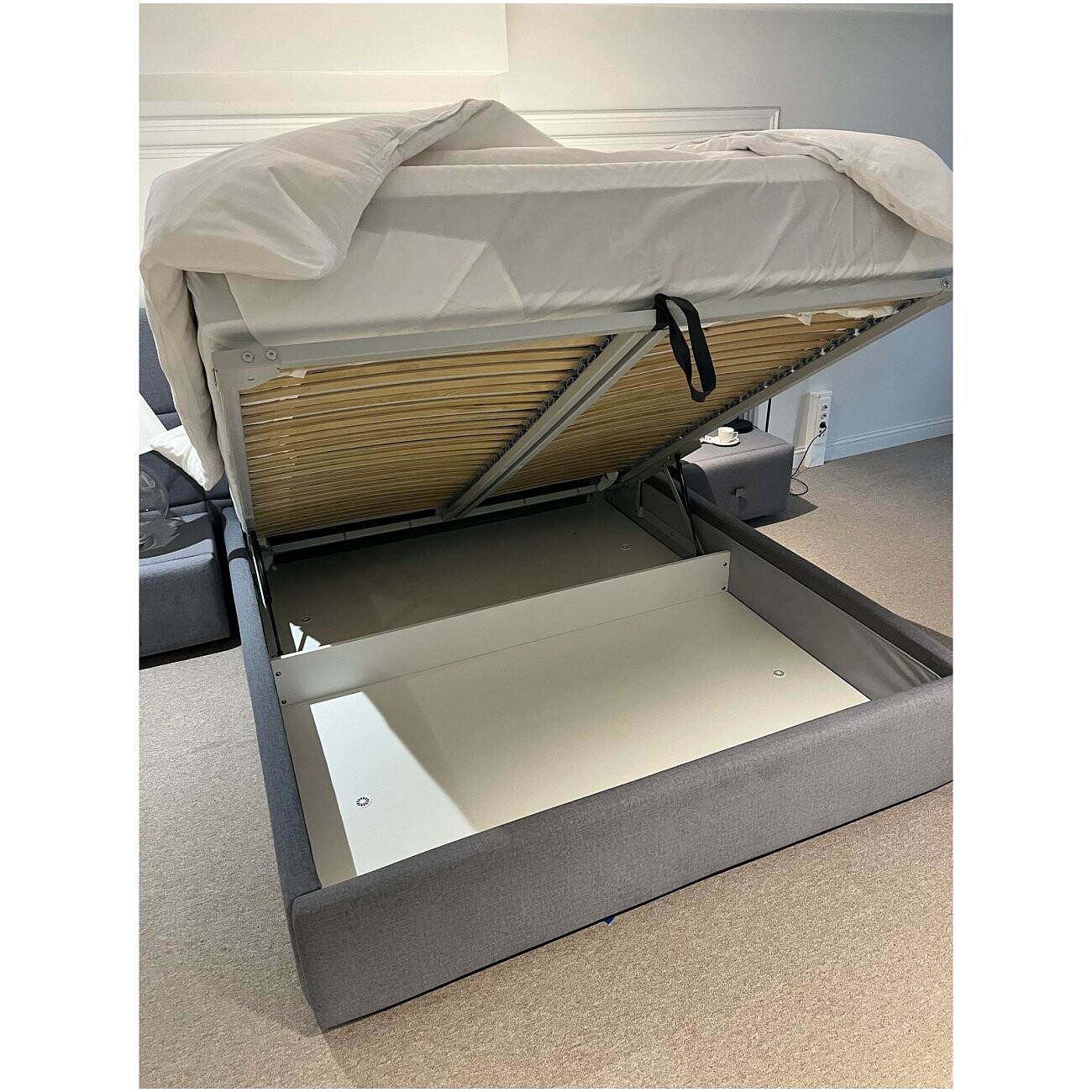 Кровать с 2 тумбочками двуспальная 160х200 см серая "Тренд" - изображение 4