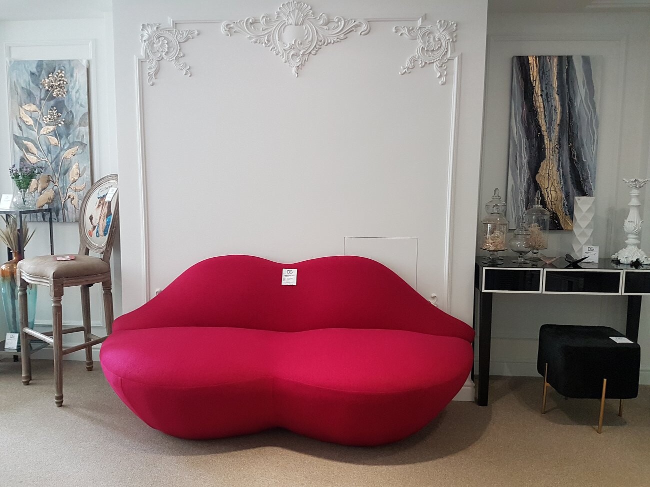 Диван прямой малиновый "Губы Heller Bocca" - изображение 4