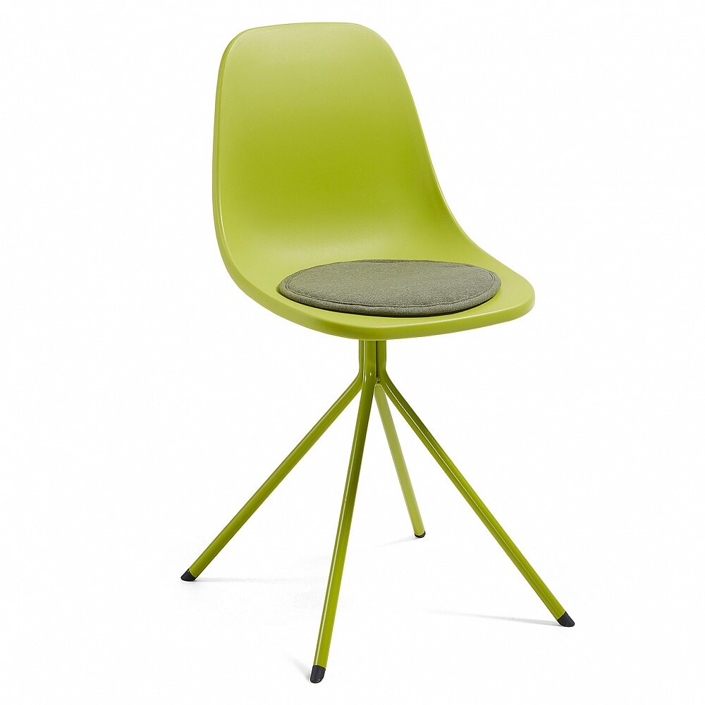 стул зеленого цвета у подростка