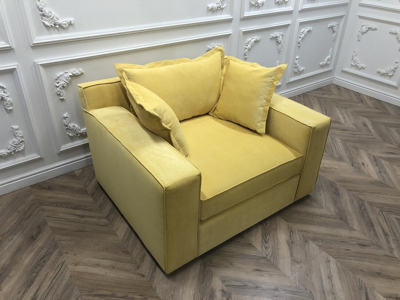 Кресло с мягкими подлокотниками желтое Katina - изображение 4