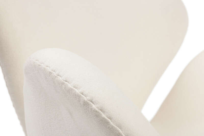 Кресло дизайнерское кремовое Swan Chair - изображение 4