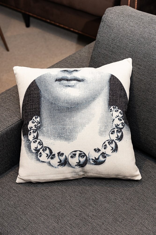 Подушка с портретом Лины Пьеро Форназетти Necklace