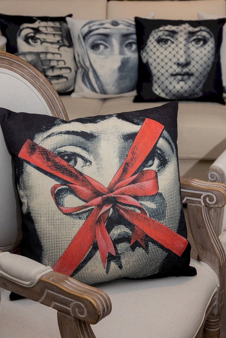 Подушка с портретом Лины Пьеро Форназетти Gift - изображение 3