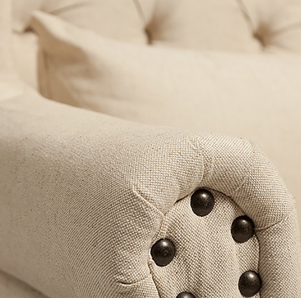 Кресло с мягкими подлокотниками бежевое Quinn Tufted Armchair - изображение 5