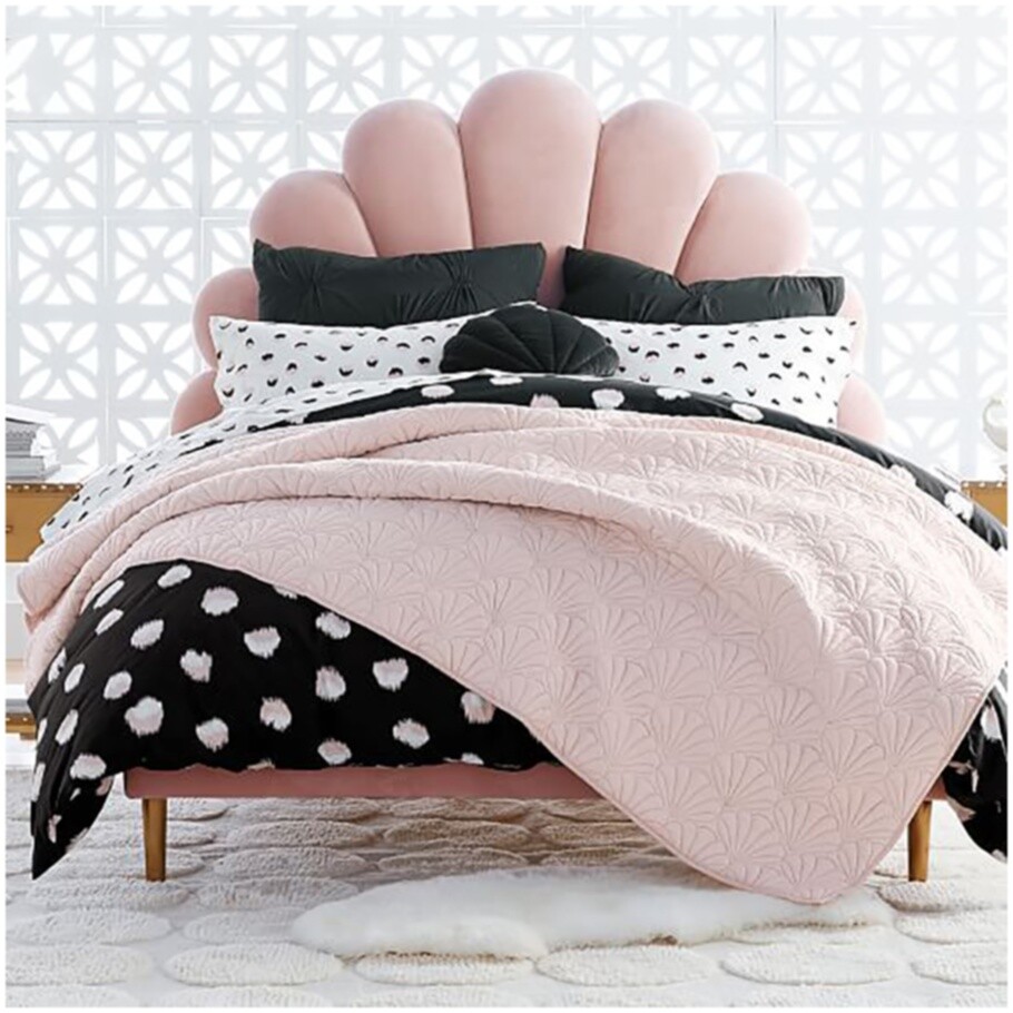 Кровать двуспальная 180x200 розовая Emily & Meritt Shell - изображение 5