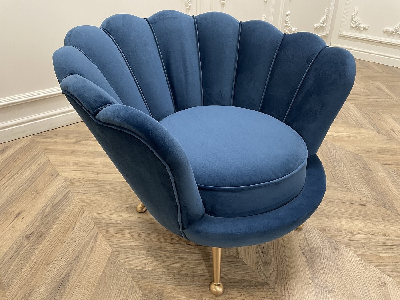 Кресло с мягкими подлокотниками синее Trapezium - изображение 10