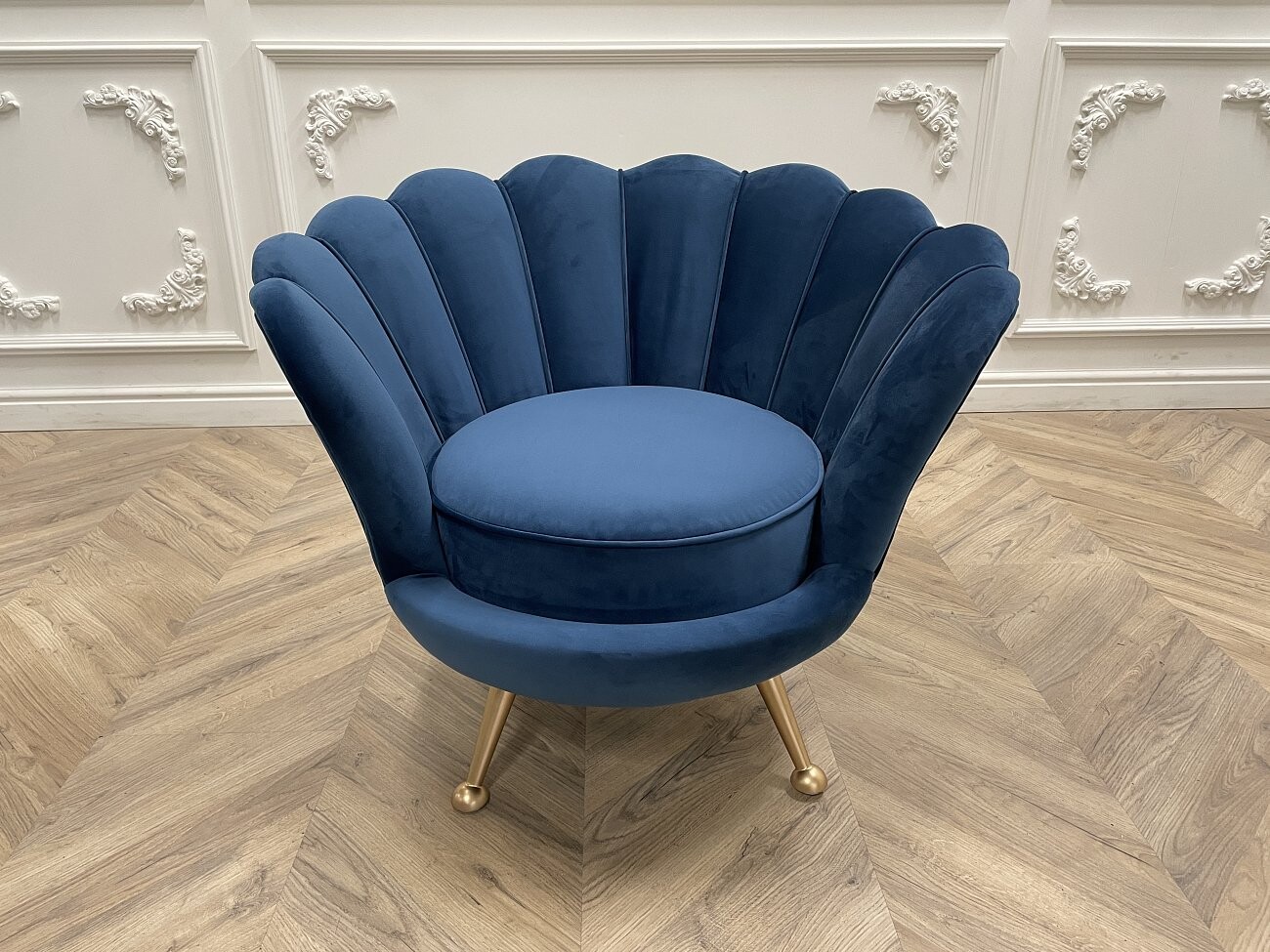 Кресло с мягкими подлокотниками синее Trapezium - изображение 9