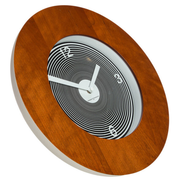 Часы настенные Target круглые коричневые диаметр 40 см