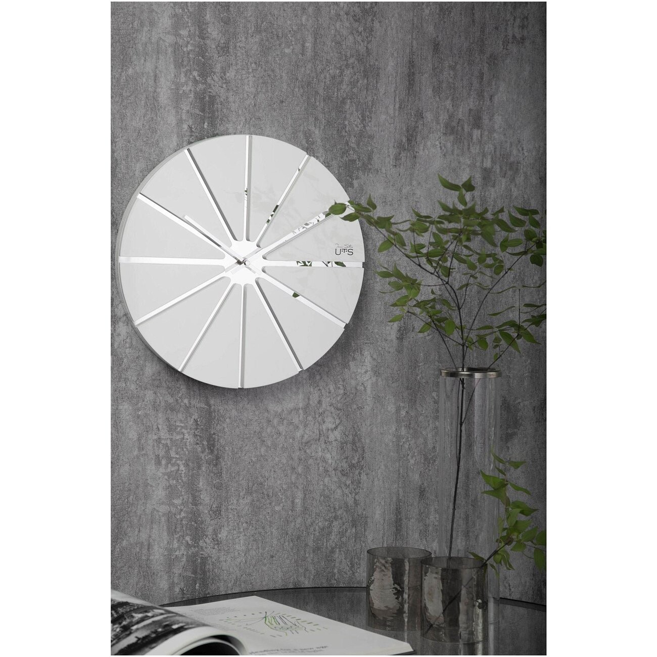 Часы настенные белые Tomas Stern 9069 - изображение 3