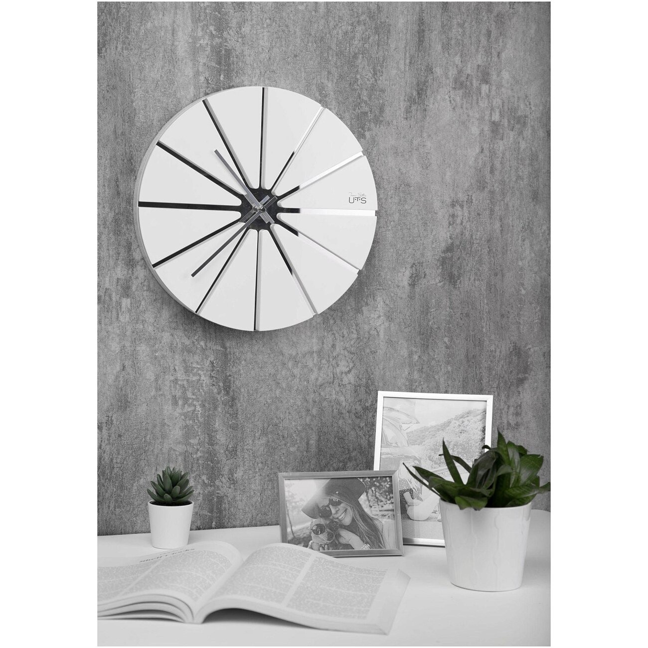 Часы настенные белые Tomas Stern 9069 - изображение 5