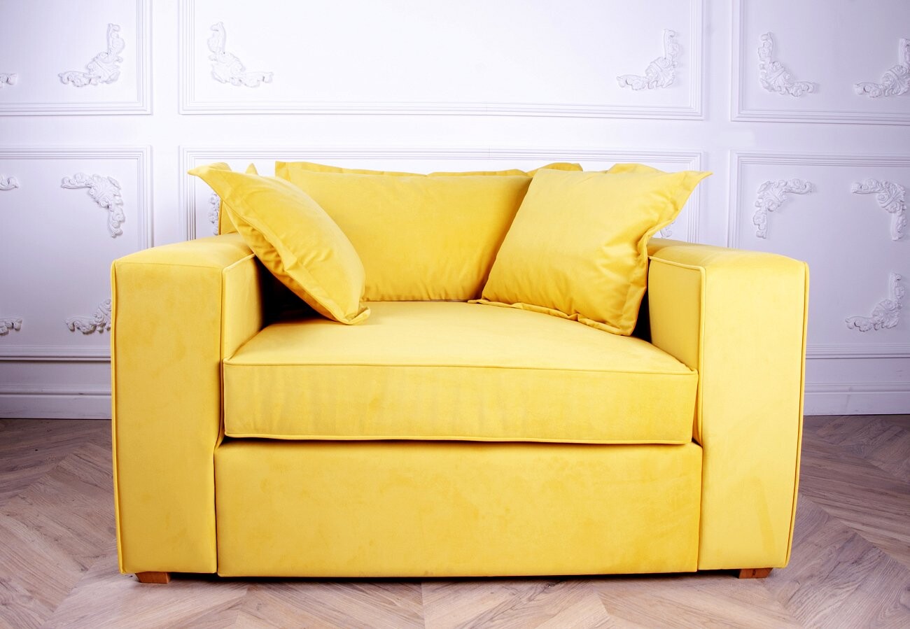 Кресло с мягкими подлокотниками бежевое Katina - изображение 5