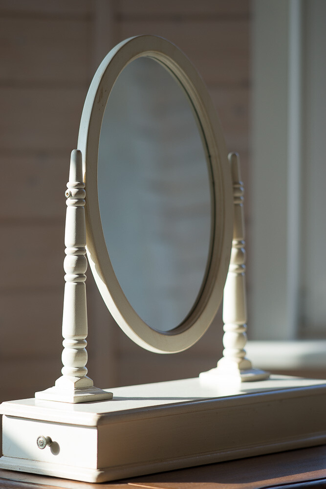 Туалетный столик с зеркалом и ящиками компактный белый 70 см Mobilier de Maison