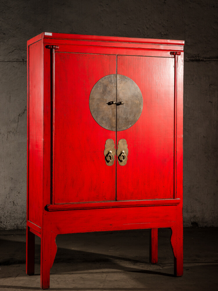 Шкаф двухдверный красный "Династия Мин"