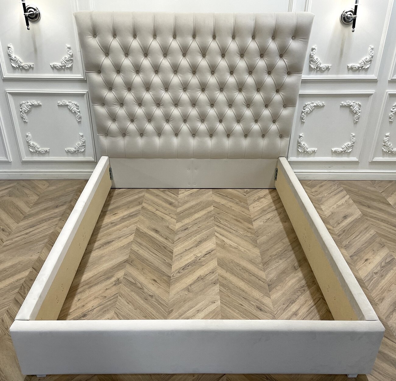 Кровать двуспальная 180х200 молочная из велюра QuickSand - изображение 4