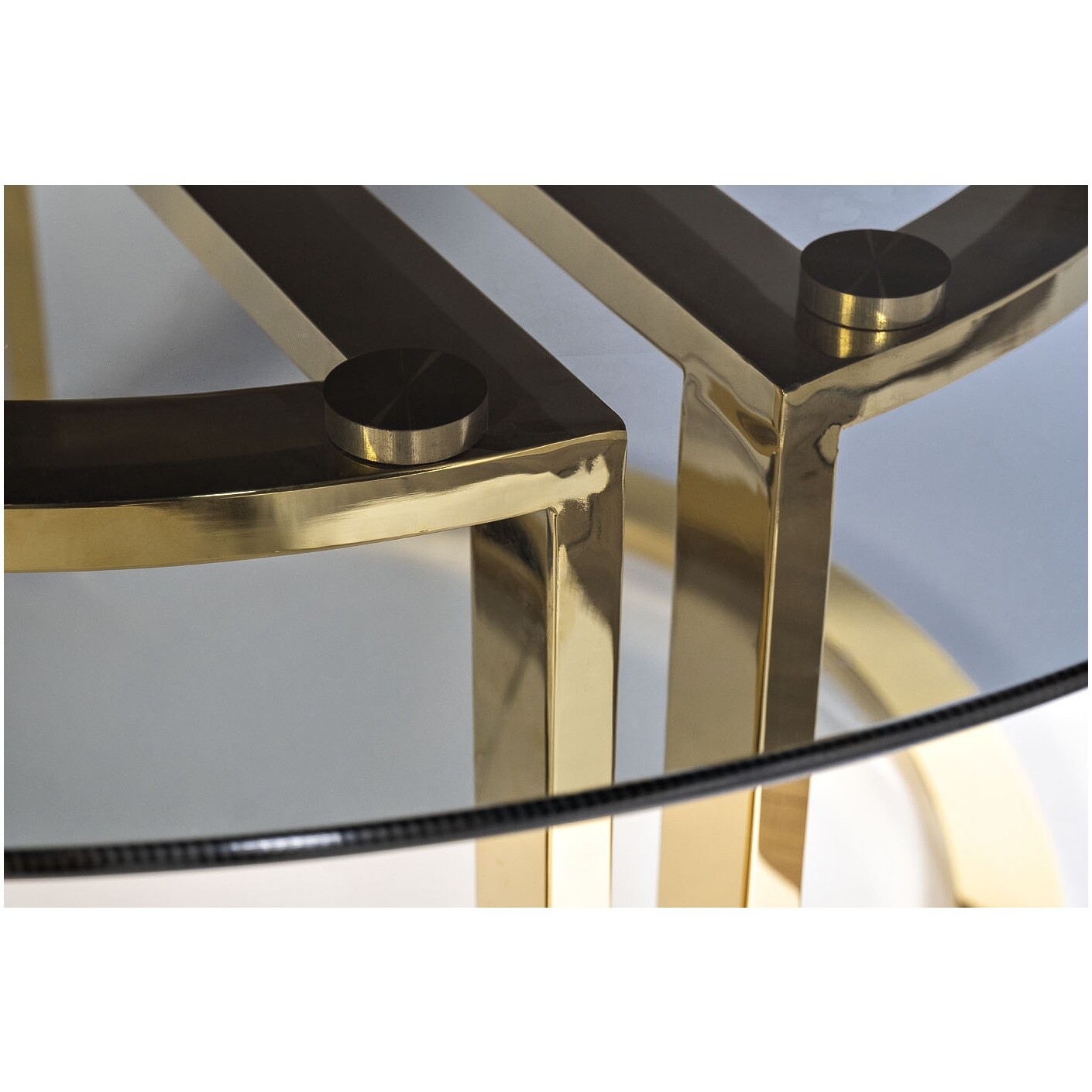 Стол журнальный черный 900/900/450 стекло/ металл золото Гарда декор