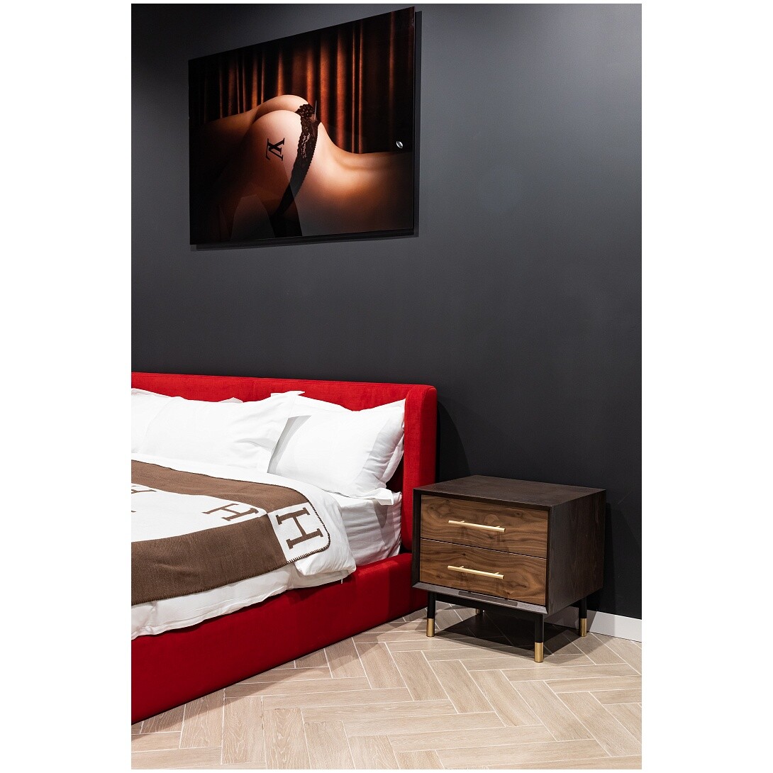 Картина на закаленном стекле коричневая 120х80 см Butt "Ягодицы" - изображение 8