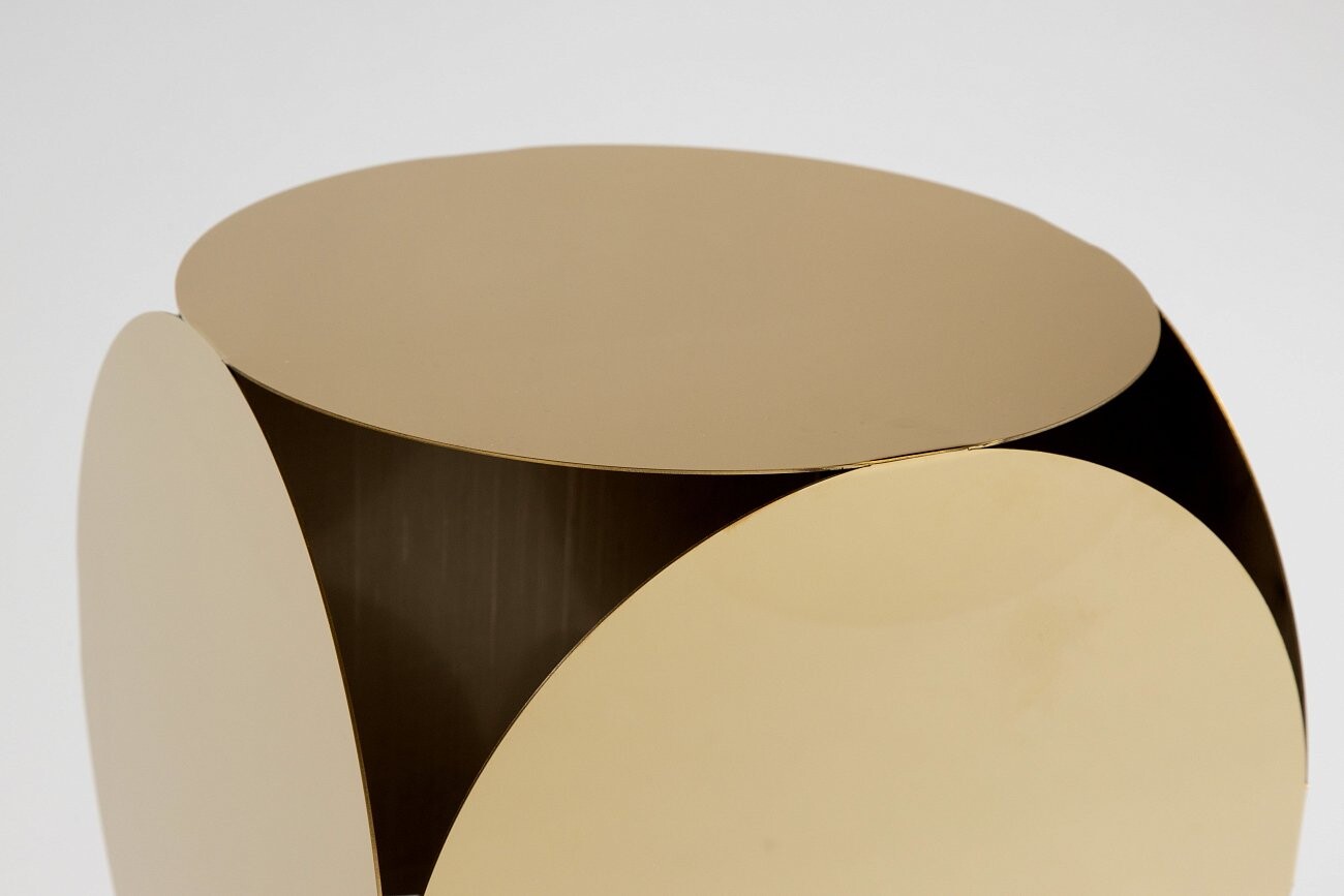 Кофейный столик "Ола" 30 см золото - изображение 3