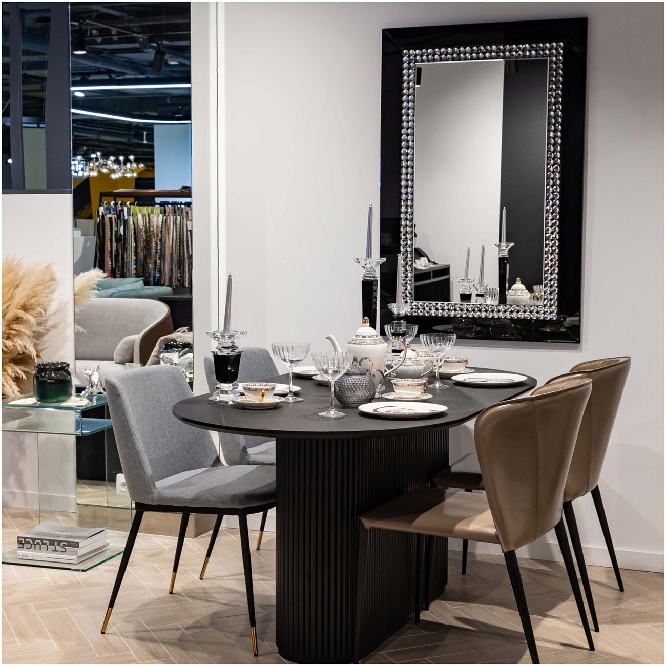 Зеркало прямоугольное с декором из бусин 80х120 см Specchio Black - изображение 2