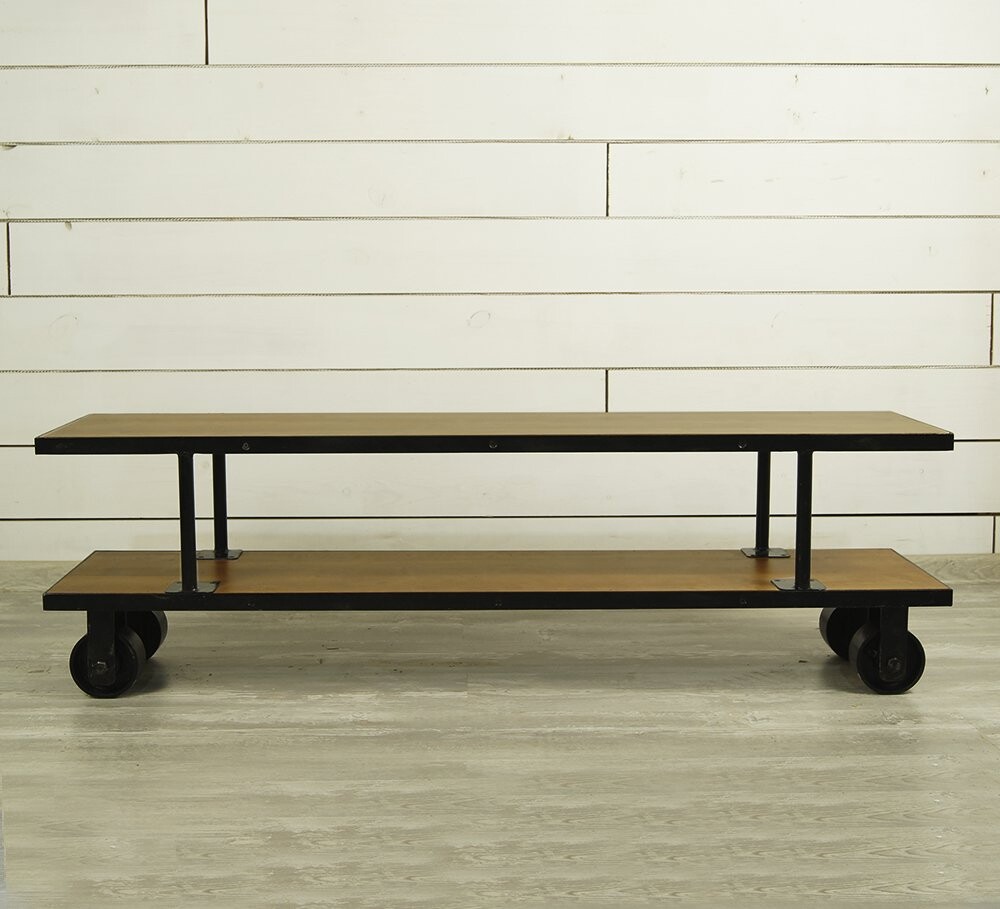 Журнальный столик на колесиках деревянный 130 см Industrial