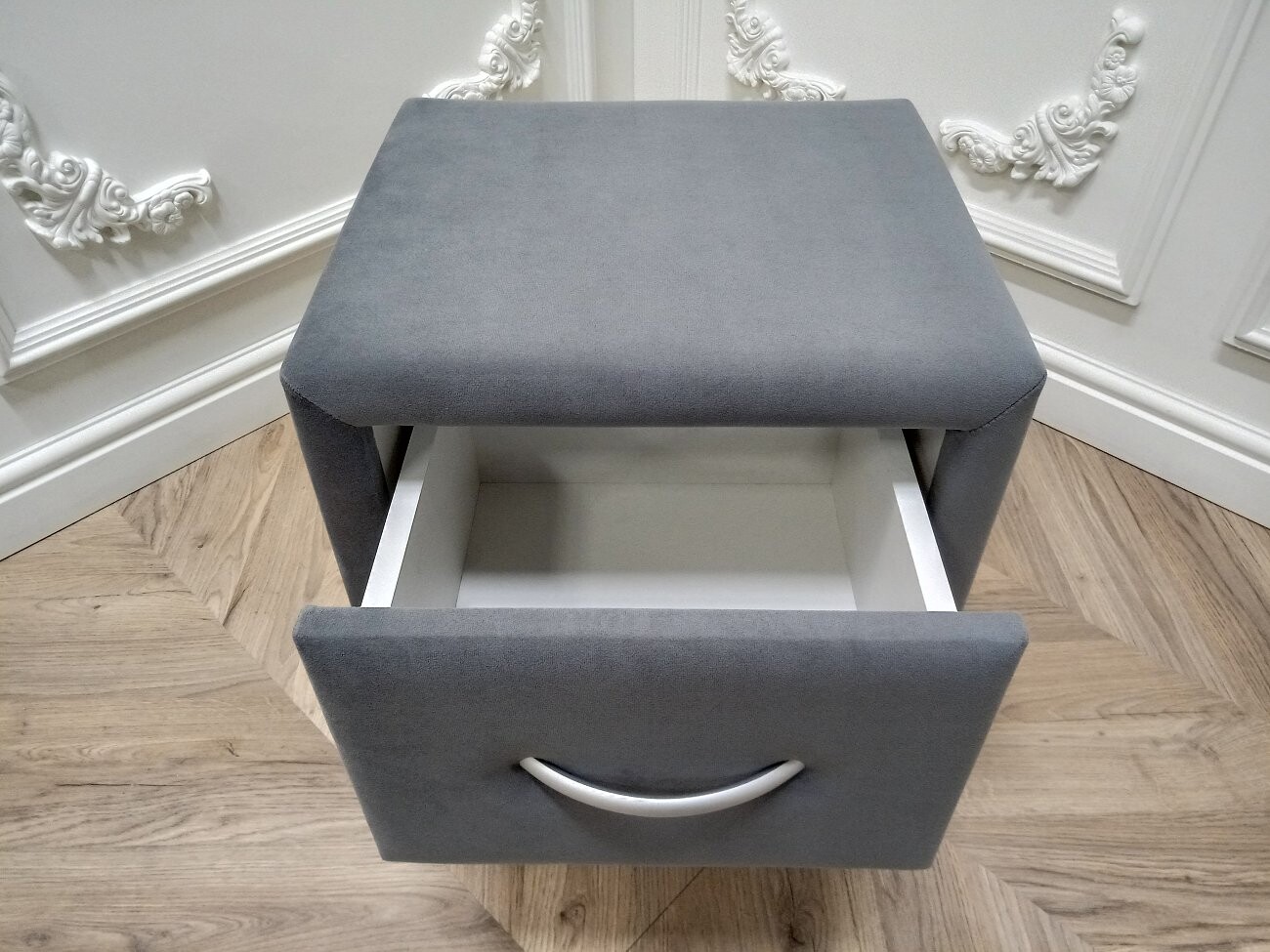 Прикроватная тумбочка с двумя ящиками темно-серая Эстетика Enigma - изображение 10