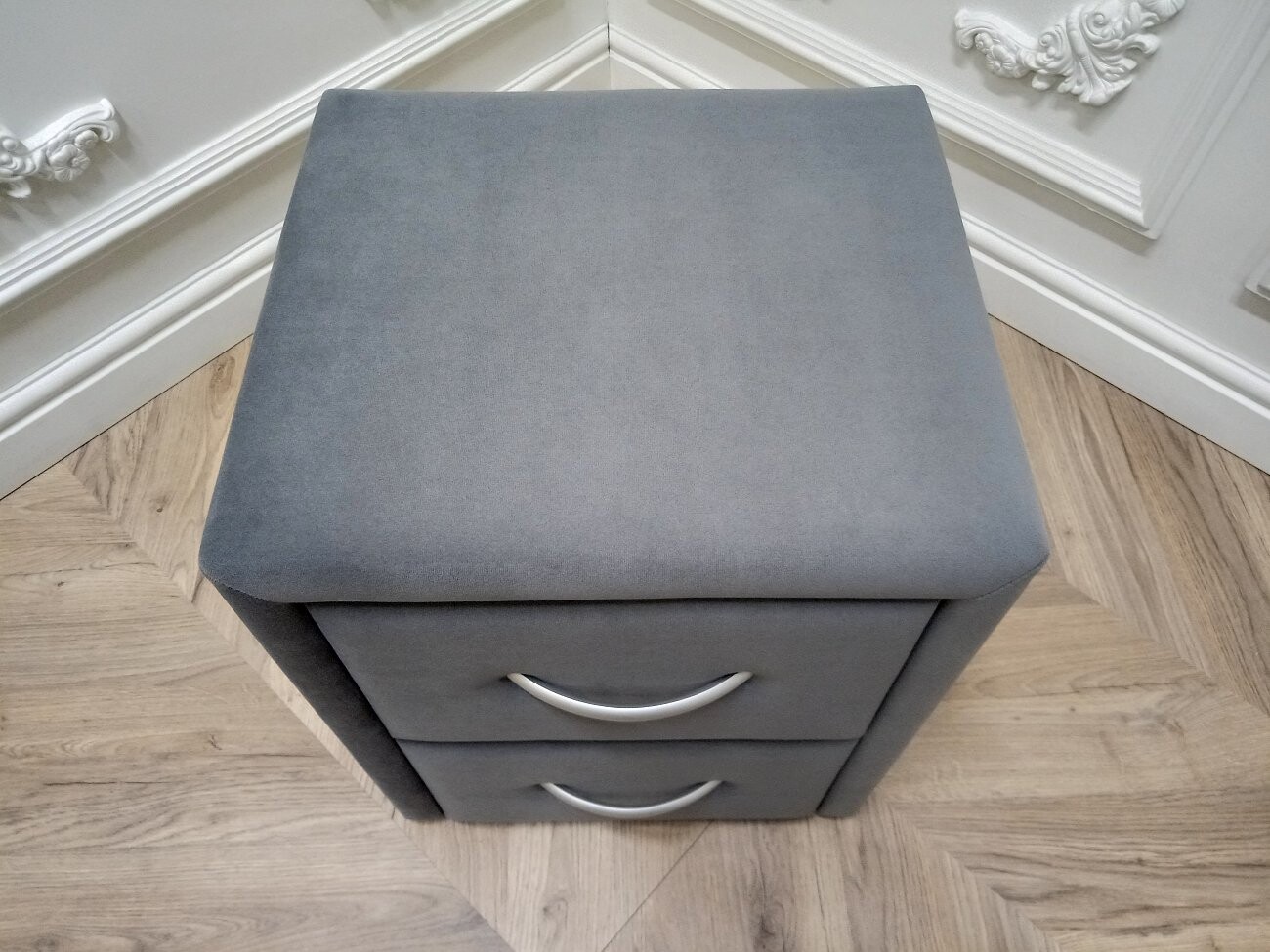 Прикроватная тумбочка с двумя ящиками темно-серая Эстетика Enigma - изображение 11