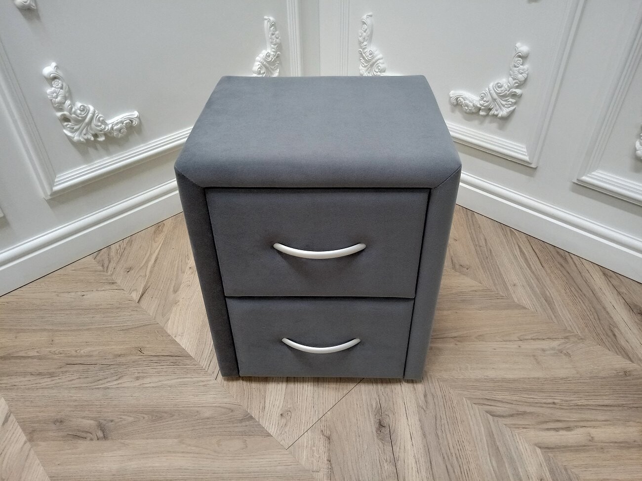 Прикроватная тумбочка с двумя ящиками темно-серая Эстетика Enigma - изображение 2