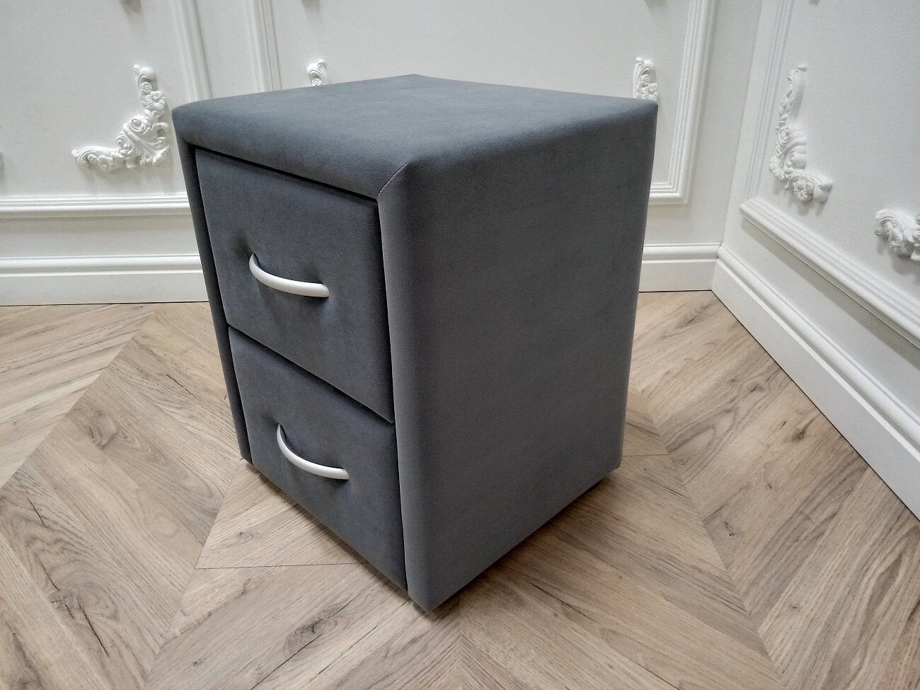 Прикроватная тумбочка с двумя ящиками темно-серая Эстетика Enigma - изображение 7