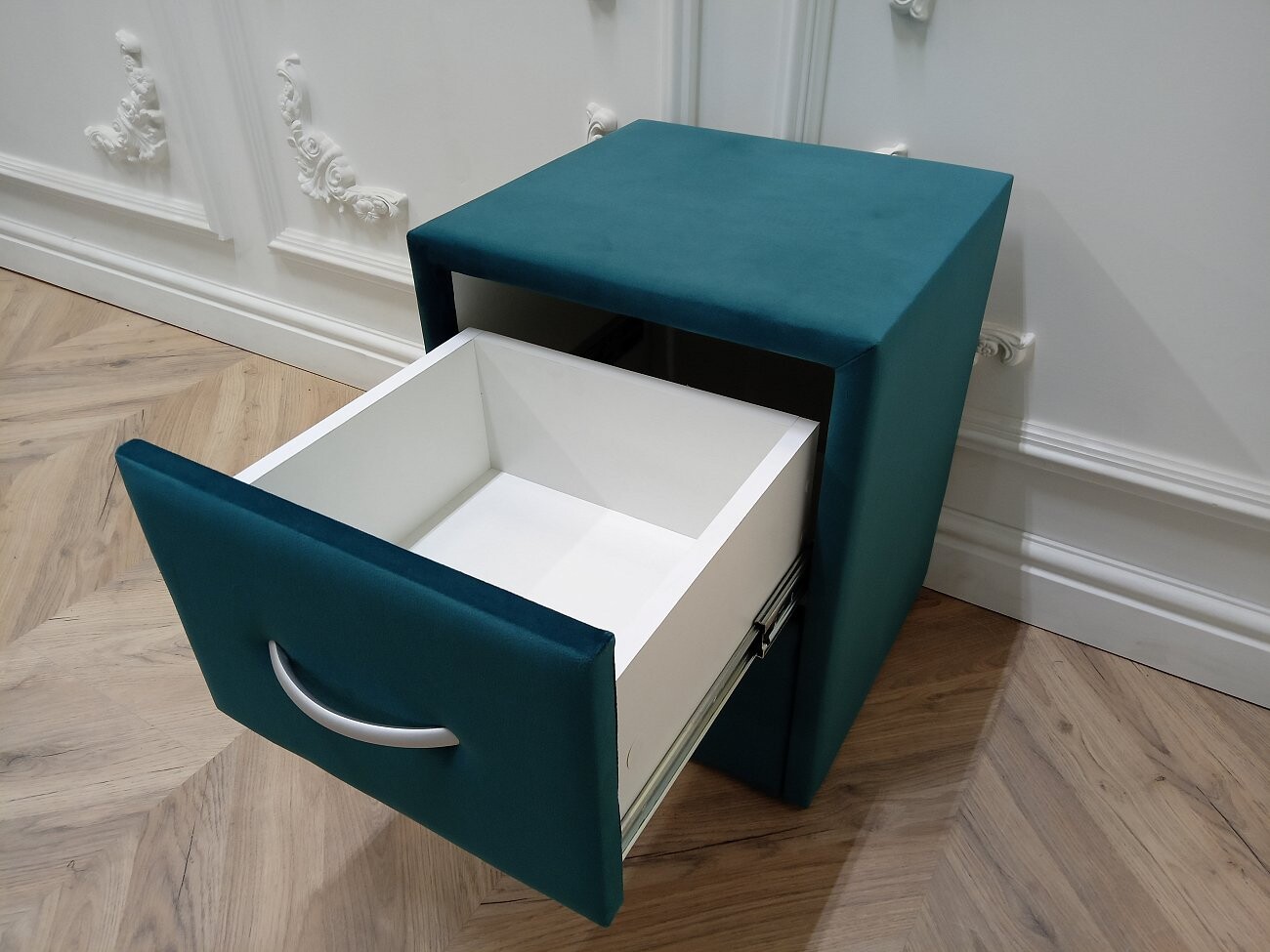 Прикроватная тумбочка с двумя ящиками изумрудная Эстетика Romantic - изображение 6