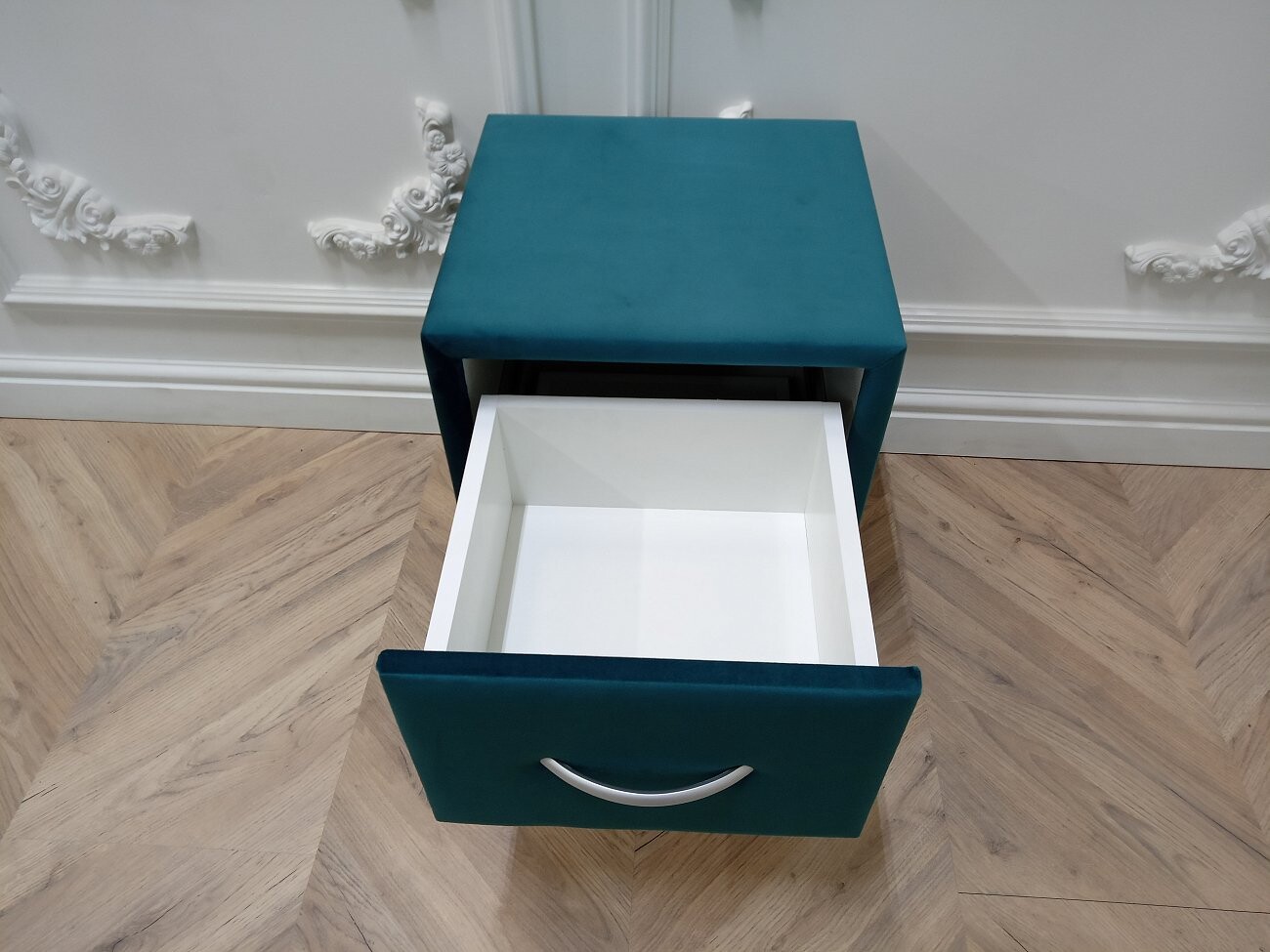 Прикроватная тумбочка с двумя ящиками изумрудная Эстетика Romantic - изображение 7