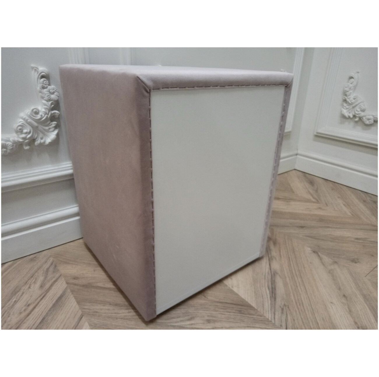 Прикроватная тумбочка с тремя ящиками розовая Эстетика Manhattan - изображение 11