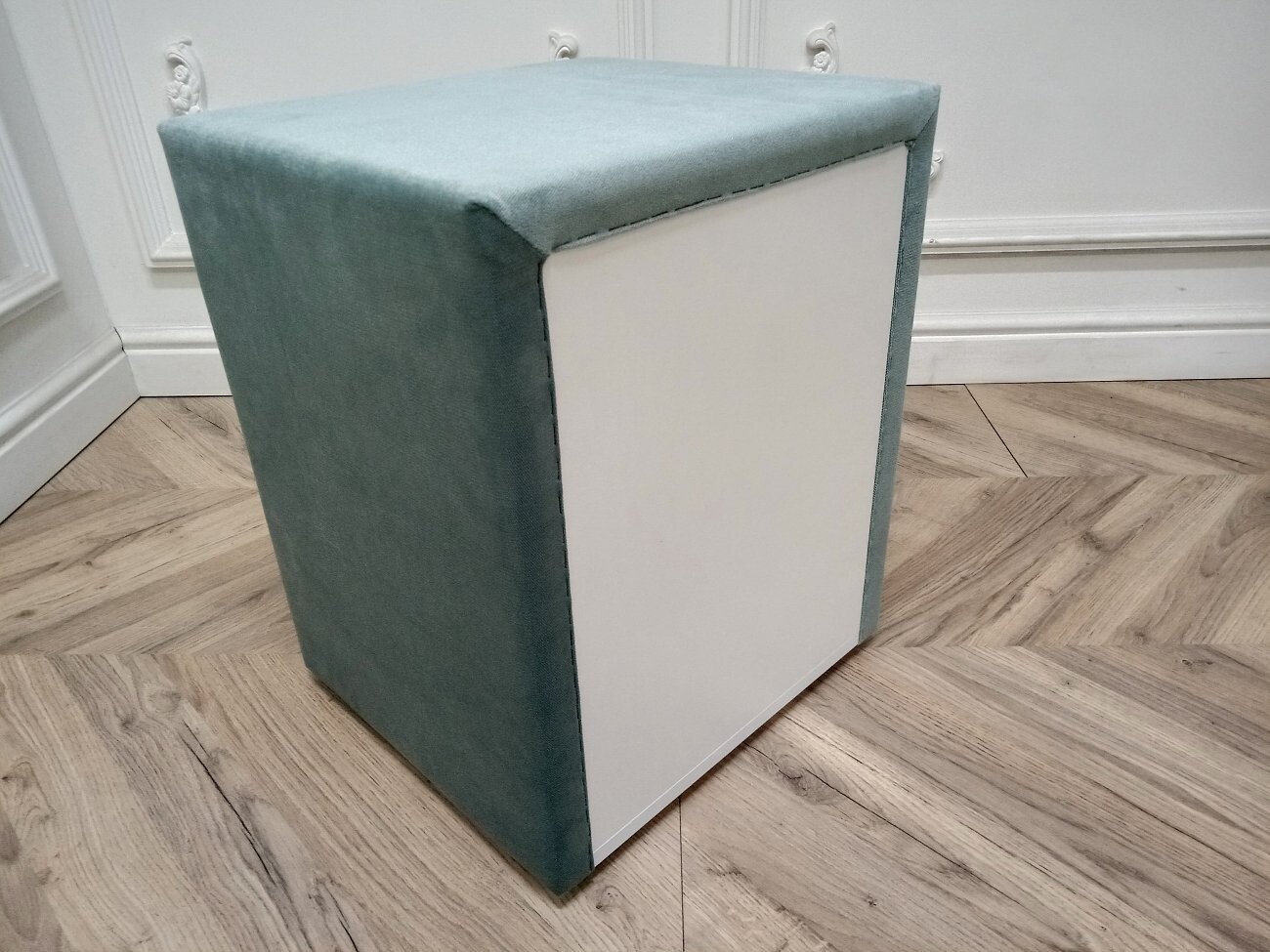 Прикроватная тумбочка с двумя ящиками голубая Эстетика Valery - изображение 10