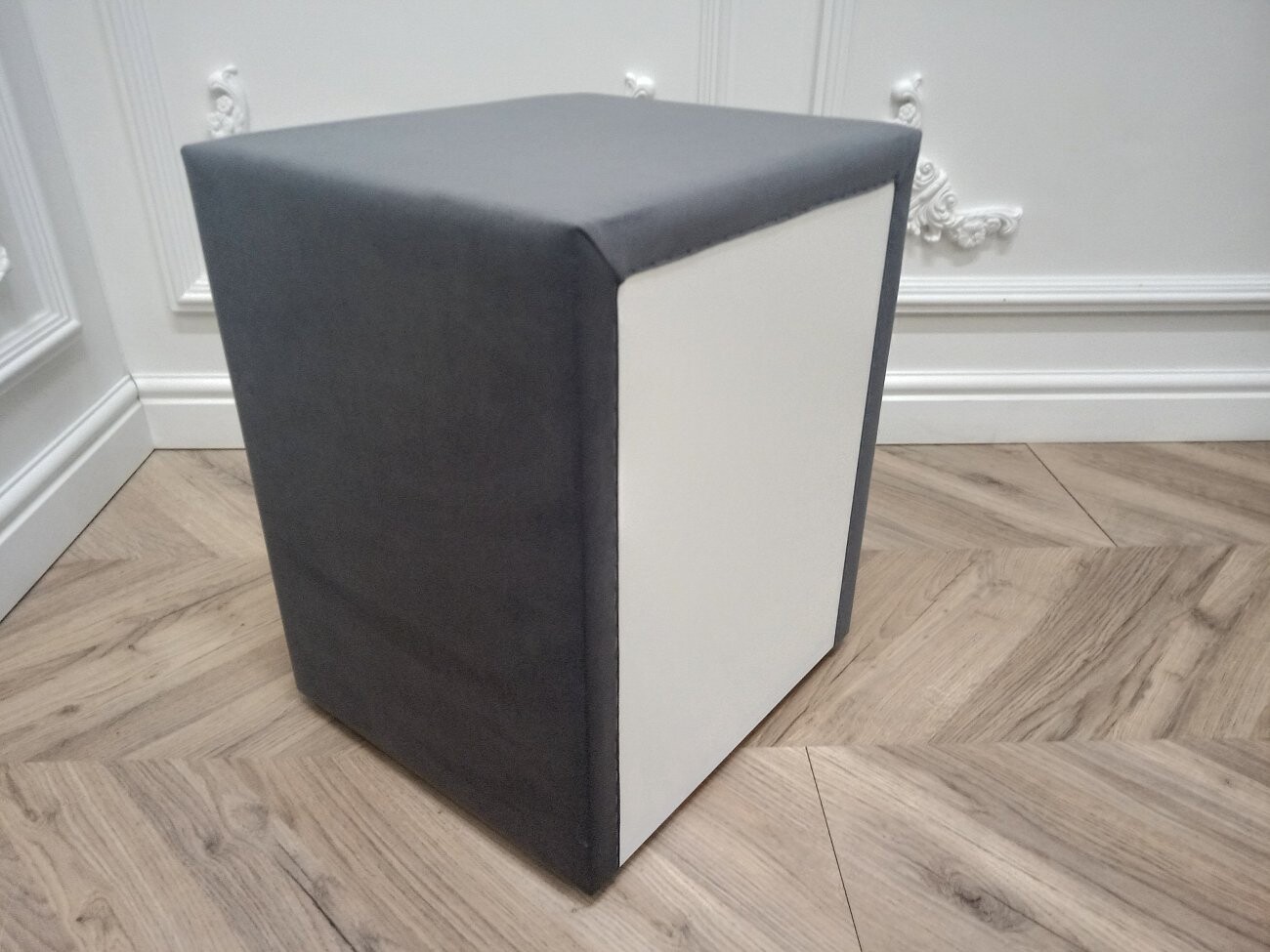 Прикроватная тумбочка с тремя ящиками темно-серая Эстетика Enigma - изображение 9