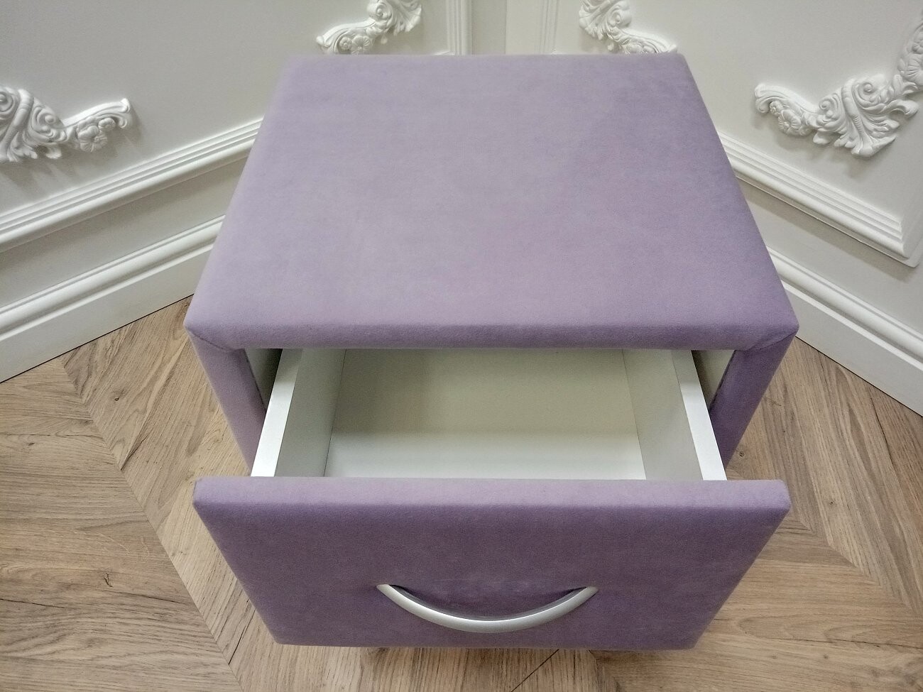 Прикроватная тумбочка с двумя ящиками лиловая Эстетика Enigma - изображение 10