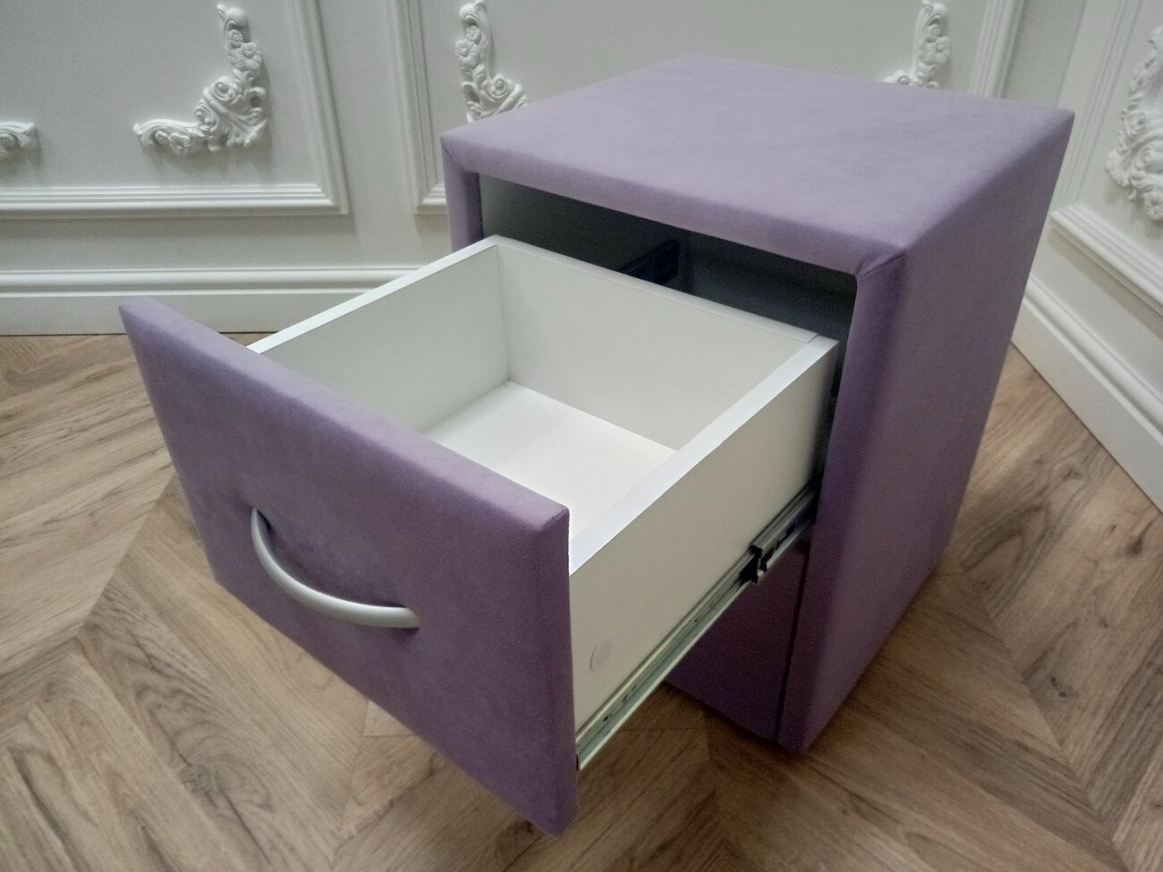 Прикроватная тумбочка с двумя ящиками лиловая Эстетика Enigma - изображение 7