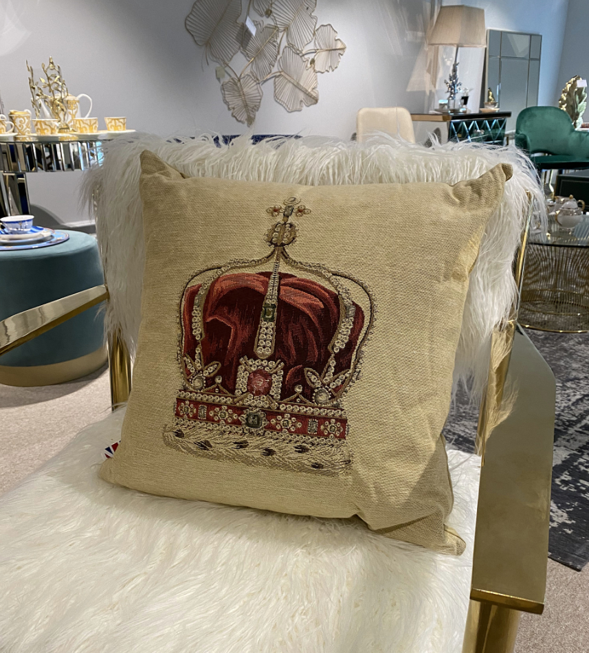 Подушка с картинкой короны Queen Crown Cream - изображение 3