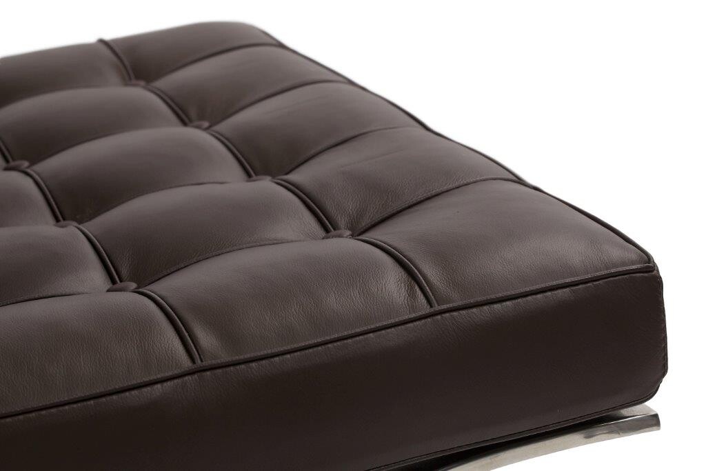 Кресло кожаное с металлическим ножками коричневое Barcelona Chair - изображение 3